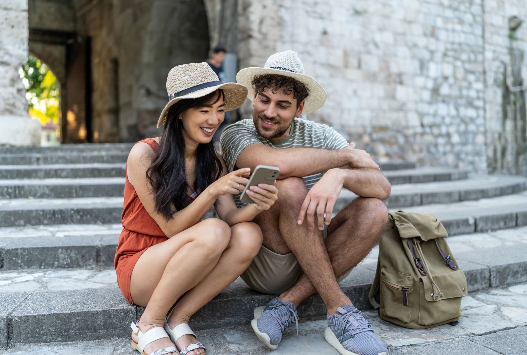 Starr and Paul exploring a city together